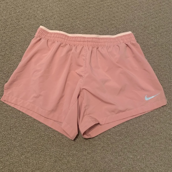 Nike shorts - Picture 1 of 2